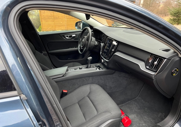 Volvo V60 cena 110000 przebieg: 49950, rok produkcji 2019 z Borne Sulinowo małe 29